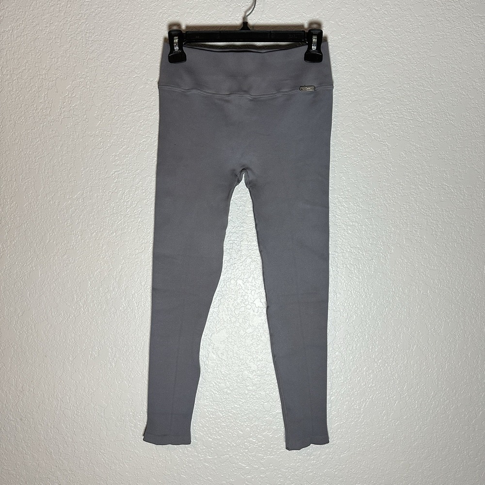 Bombshell Sportswear Inspired Seamless Leggings Grey Size L/XL EUC Cheeky